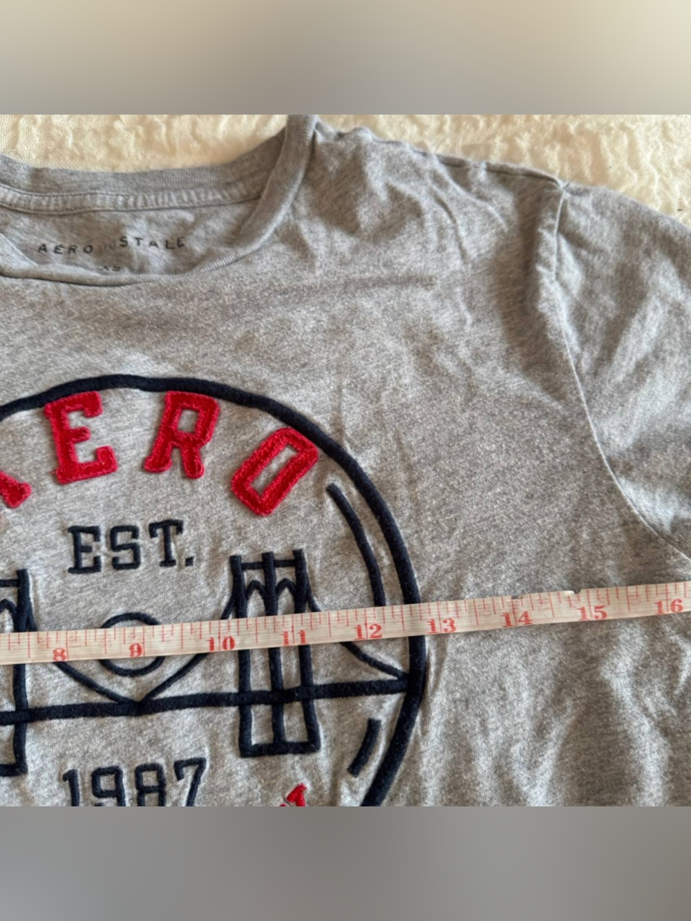 Aeropostale Gray Short Sleeve Tee with Red & Navy New York Crest - Picture 3 of 4